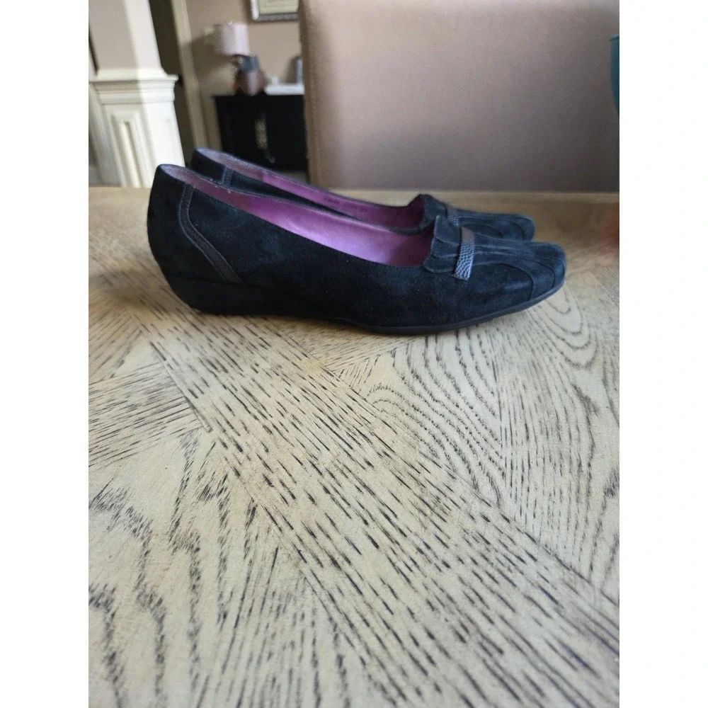Clarks Artisan Shoes Slip On Black Suede Womens Size 10W Comfort Clarks - Picture 7 of 10